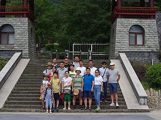 三盛團(tuán)隊(duì)合影