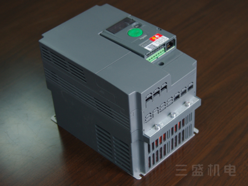 施耐德atv310變頻器
