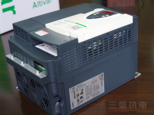 施耐德atv71變頻器