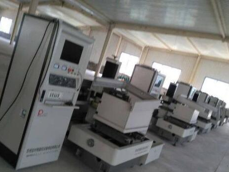 線切割機(jī)床應(yīng)用施耐德變頻器的實(shí)例